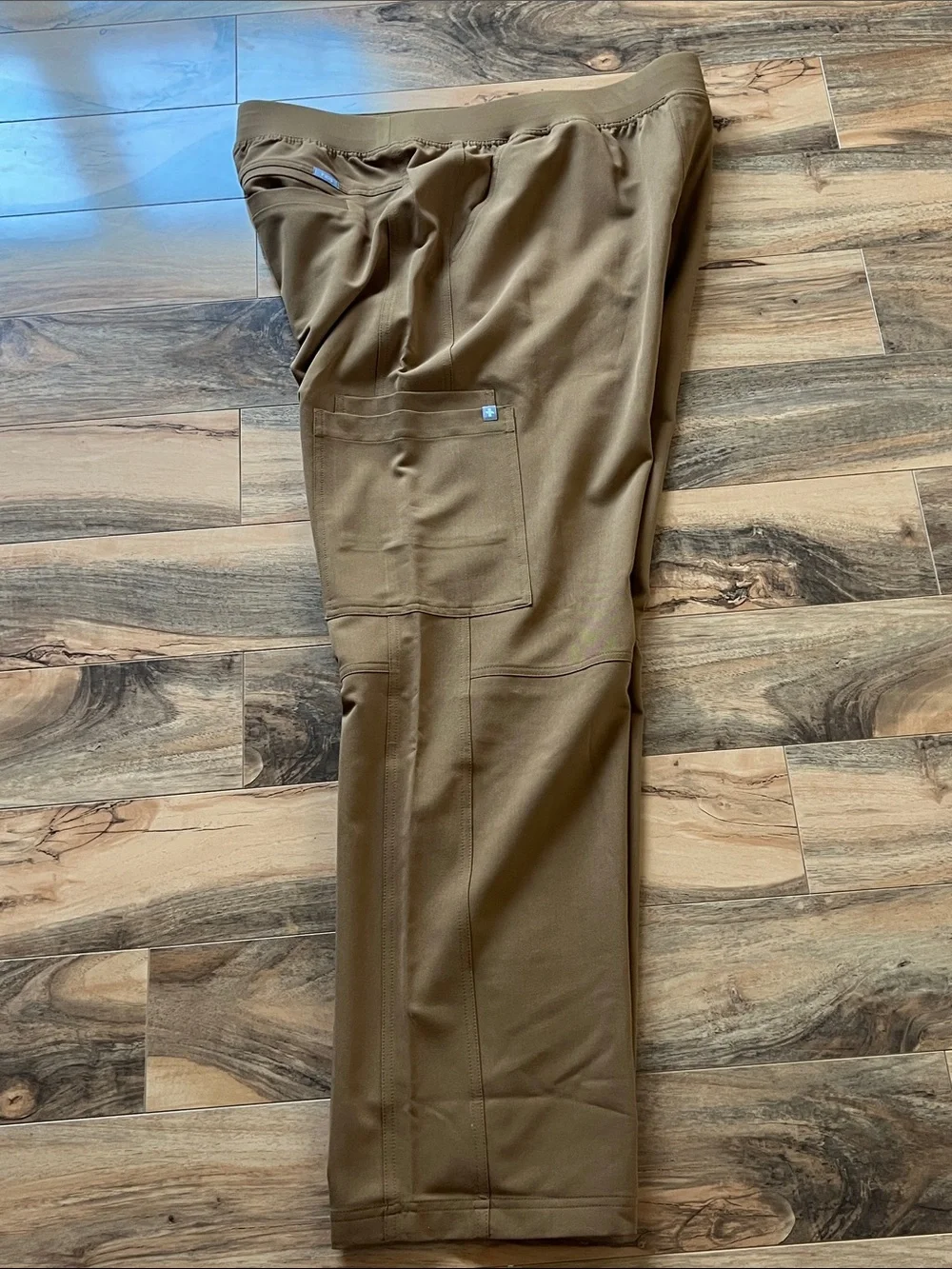 FIGS Men’s AXIM Scrub Pants 2XLT Caramel Brown Technical Collection NWT